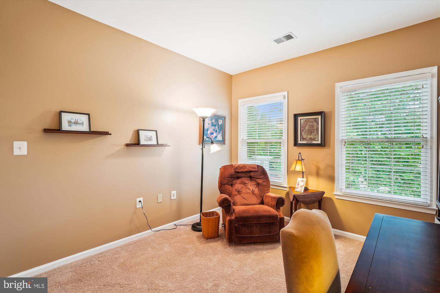 18403 RIM ROCK CIR, LEESBURG, Virginia 20176, 5 Bedrooms Bedrooms, ,3 BathroomsBathrooms,Residential,For sale,18403 RIM ROCK CIR,VALO2098138 MLS # VALO2098138