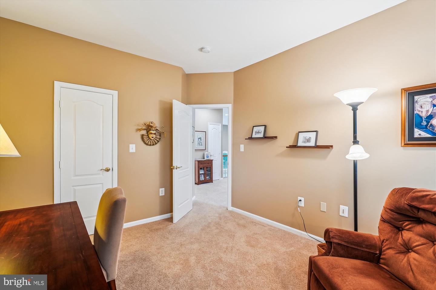 18403 RIM ROCK CIR, LEESBURG, Virginia 20176, 5 Bedrooms Bedrooms, ,3 BathroomsBathrooms,Residential,For sale,18403 RIM ROCK CIR,VALO2098138 MLS # VALO2098138