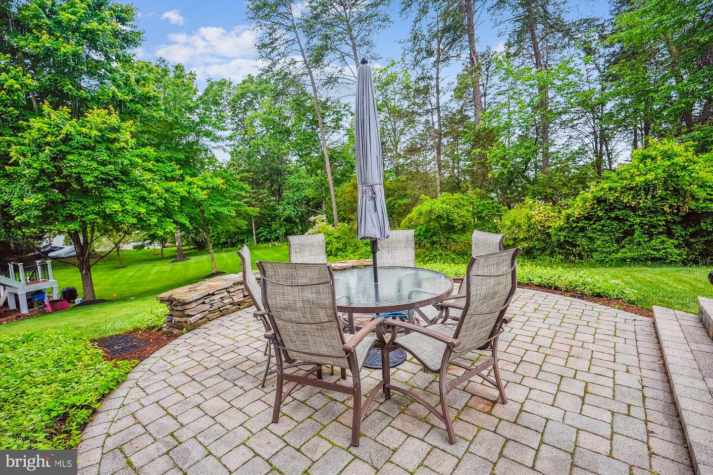 18403 RIM ROCK CIR, LEESBURG, Virginia 20176, 5 Bedrooms Bedrooms, ,3 BathroomsBathrooms,Residential,For sale,18403 RIM ROCK CIR,VALO2098138 MLS # VALO2098138