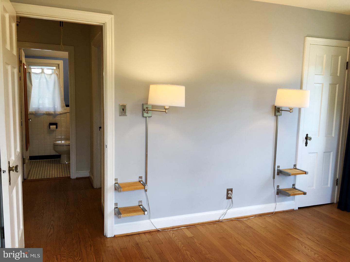 3731 6TH RD N, ARLINGTON, Virginia 22203, 2 Bedrooms Bedrooms, ,1 BathroomBathrooms,Residential,For sale,3731 6TH RD N,VAAR2058346 MLS # VAAR2058346