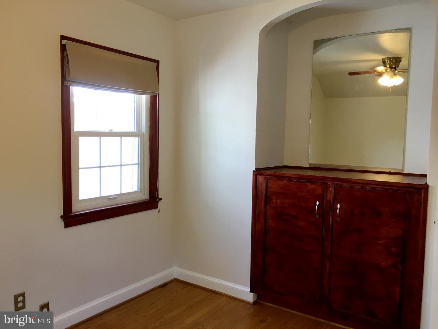 3731 6TH RD N, ARLINGTON, Virginia 22203, 2 Bedrooms Bedrooms, ,1 BathroomBathrooms,Residential,For sale,3731 6TH RD N,VAAR2058346 MLS # VAAR2058346