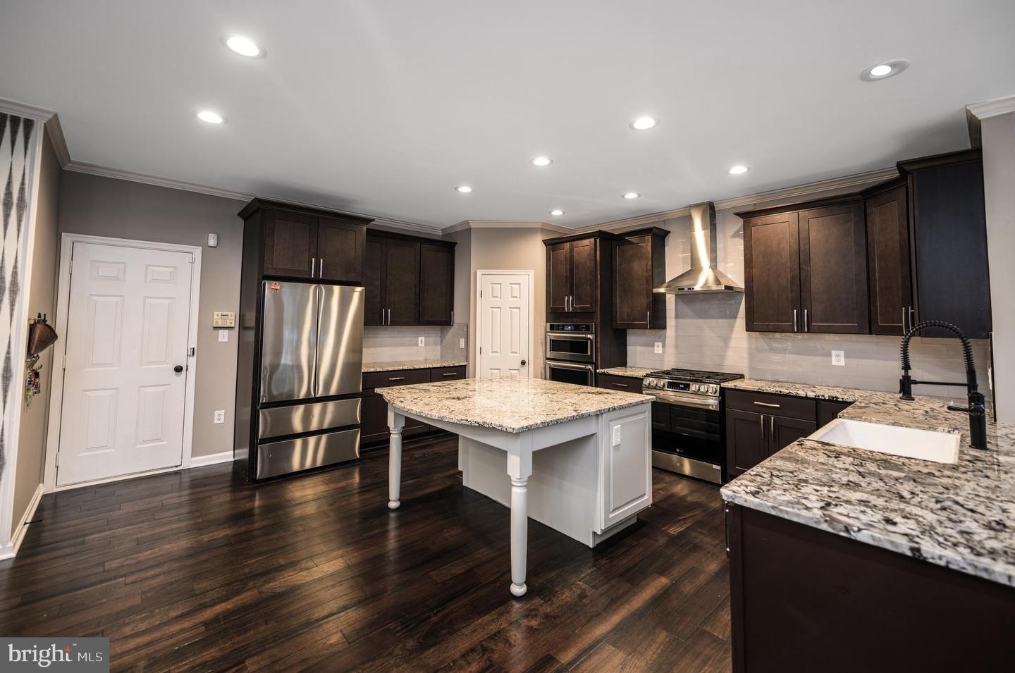 22 THAXTON CT, STAFFORD, Virginia 22556, 5 Bedrooms Bedrooms, ,4 BathroomsBathrooms,Residential,For sale,22 THAXTON CT,VAST2039260 MLS # VAST2039260