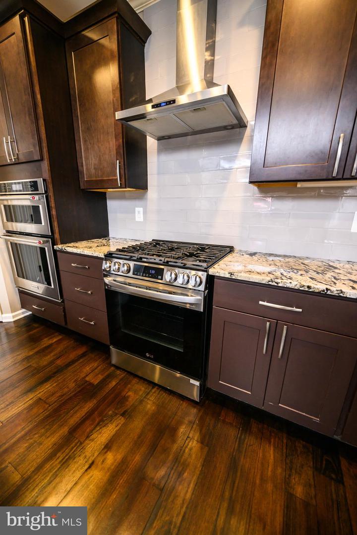 22 THAXTON CT, STAFFORD, Virginia 22556, 5 Bedrooms Bedrooms, ,4 BathroomsBathrooms,Residential,For sale,22 THAXTON CT,VAST2039260 MLS # VAST2039260