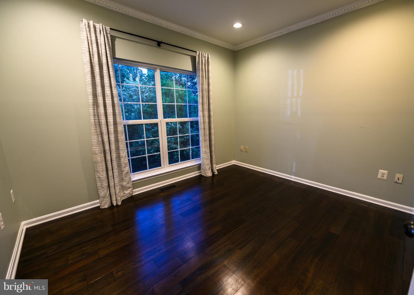 22 THAXTON CT, STAFFORD, Virginia 22556, 5 Bedrooms Bedrooms, ,4 BathroomsBathrooms,Residential,For sale,22 THAXTON CT,VAST2039260 MLS # VAST2039260