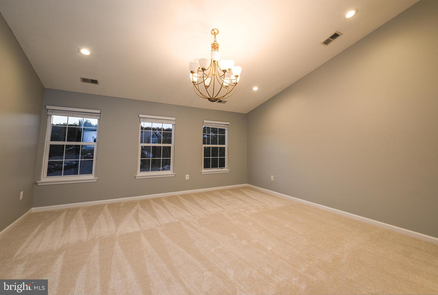 22 THAXTON CT, STAFFORD, Virginia 22556, 5 Bedrooms Bedrooms, ,4 BathroomsBathrooms,Residential,For sale,22 THAXTON CT,VAST2039260 MLS # VAST2039260