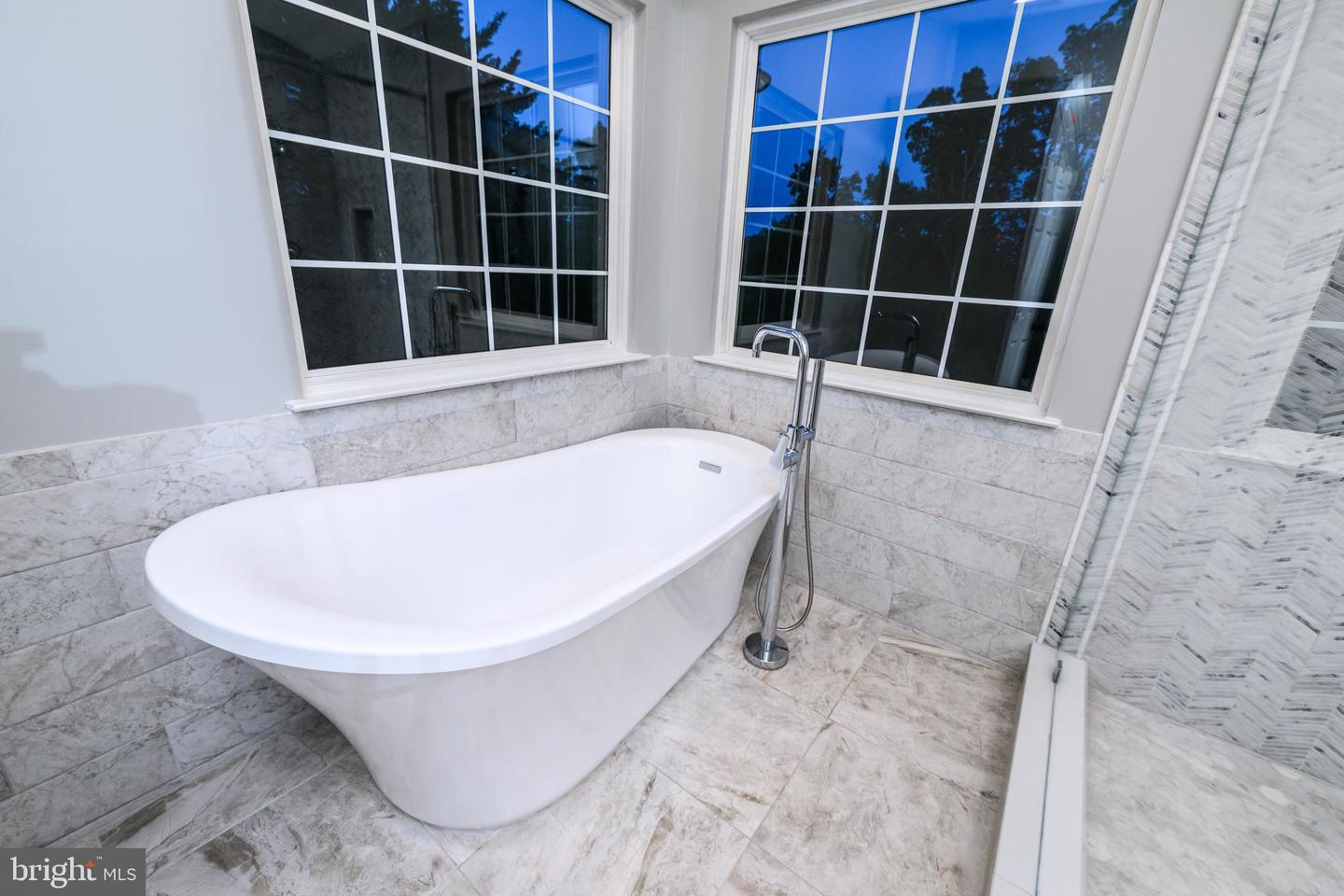 22 THAXTON CT, STAFFORD, Virginia 22556, 5 Bedrooms Bedrooms, ,4 BathroomsBathrooms,Residential,For sale,22 THAXTON CT,VAST2039260 MLS # VAST2039260