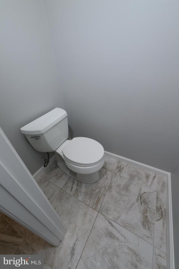 22 THAXTON CT, STAFFORD, Virginia 22556, 5 Bedrooms Bedrooms, ,4 BathroomsBathrooms,Residential,For sale,22 THAXTON CT,VAST2039260 MLS # VAST2039260