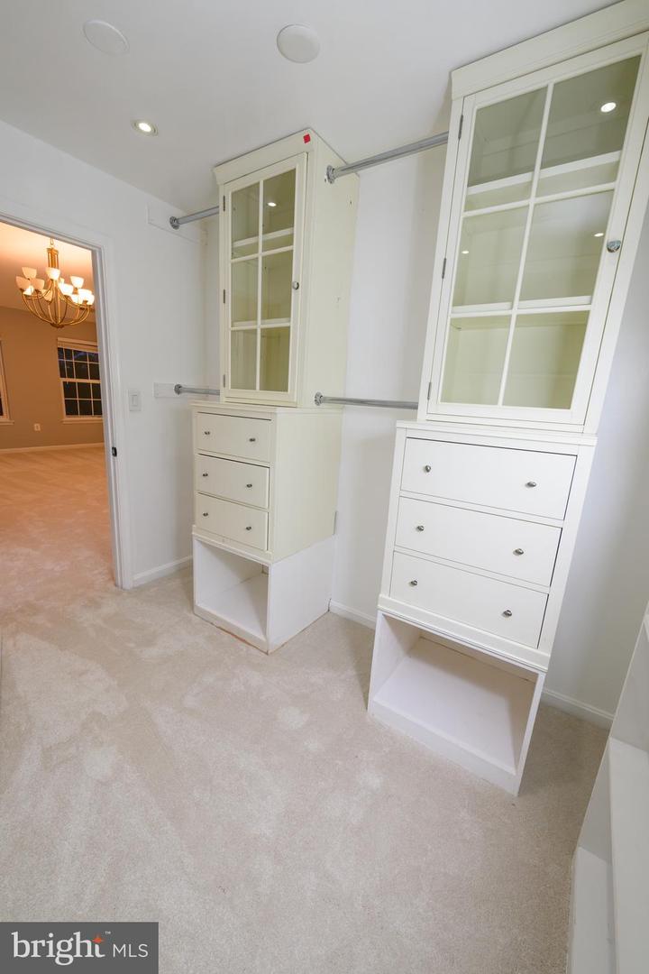 22 THAXTON CT, STAFFORD, Virginia 22556, 5 Bedrooms Bedrooms, ,4 BathroomsBathrooms,Residential,For sale,22 THAXTON CT,VAST2039260 MLS # VAST2039260