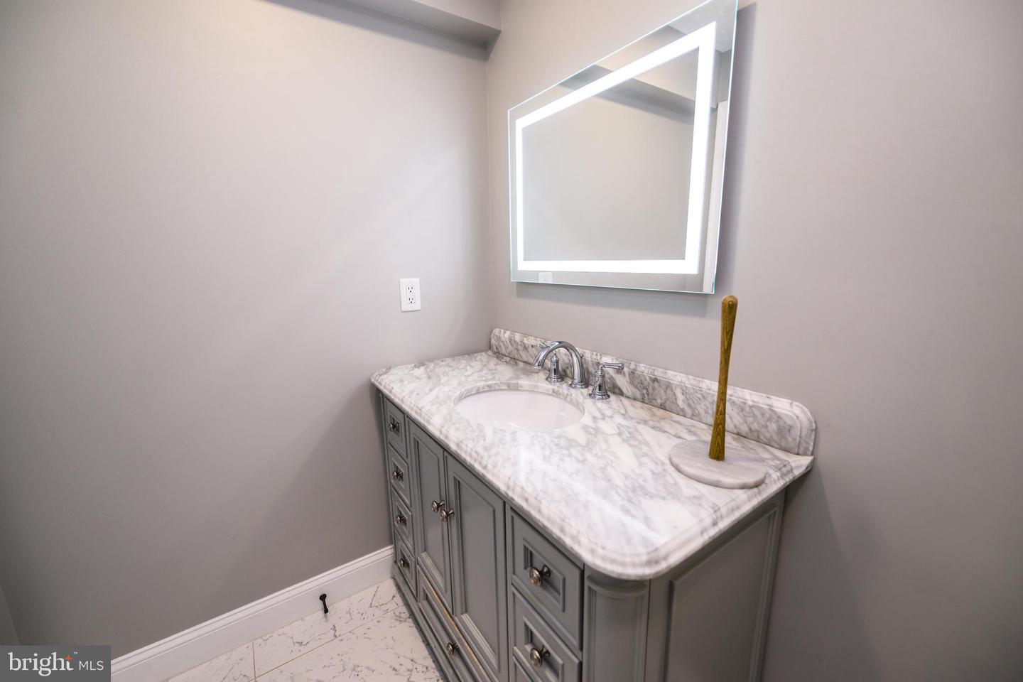 22 THAXTON CT, STAFFORD, Virginia 22556, 5 Bedrooms Bedrooms, ,4 BathroomsBathrooms,Residential,For sale,22 THAXTON CT,VAST2039260 MLS # VAST2039260