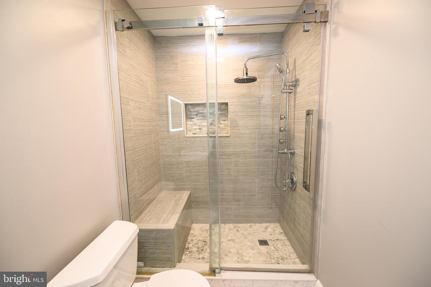 22 THAXTON CT, STAFFORD, Virginia 22556, 5 Bedrooms Bedrooms, ,4 BathroomsBathrooms,Residential,For sale,22 THAXTON CT,VAST2039260 MLS # VAST2039260