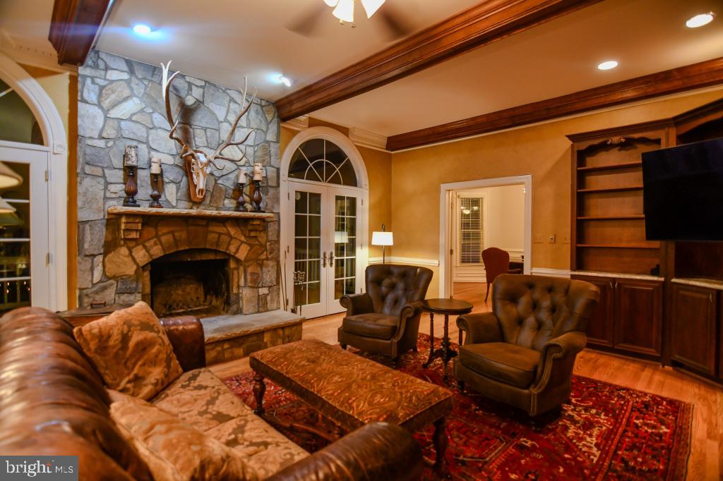 11220 DEVEREUX MANOR LN, FAIRFAX STATION, Virginia 22039, 5 Bedrooms Bedrooms, ,4 BathroomsBathrooms,Residential,For sale,11220 DEVEREUX MANOR LN,VAFX2243588 MLS # VAFX2243588