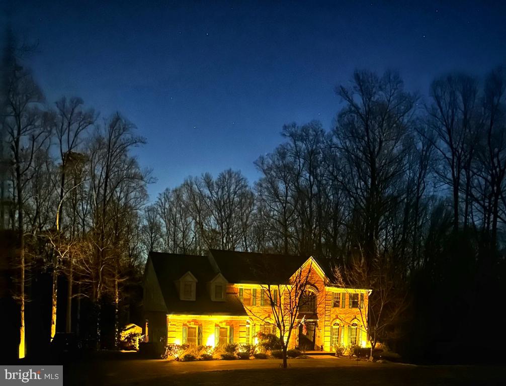 11220 DEVEREUX MANOR LN, FAIRFAX STATION, Virginia 22039, 5 Bedrooms Bedrooms, ,4 BathroomsBathrooms,Residential,For sale,11220 DEVEREUX MANOR LN,VAFX2243588 MLS # VAFX2243588
