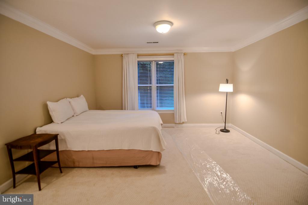 11220 DEVEREUX MANOR LN, FAIRFAX STATION, Virginia 22039, 5 Bedrooms Bedrooms, ,4 BathroomsBathrooms,Residential,For sale,11220 DEVEREUX MANOR LN,VAFX2243588 MLS # VAFX2243588