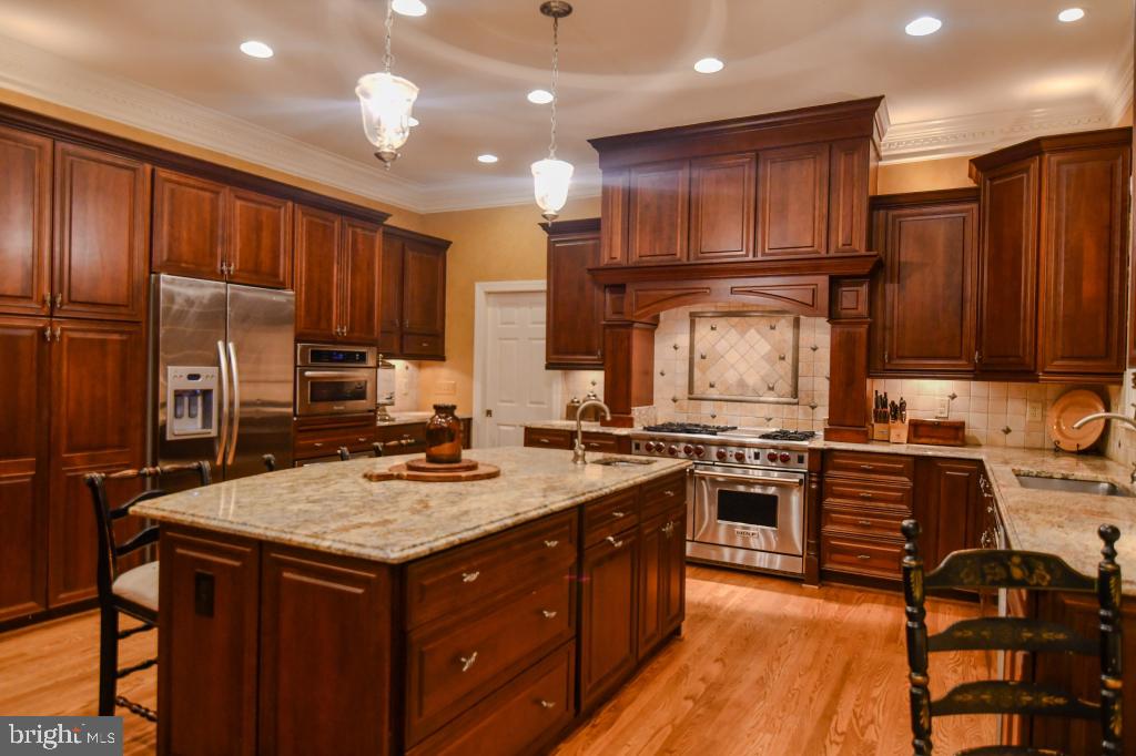 11220 DEVEREUX MANOR LN, FAIRFAX STATION, Virginia 22039, 5 Bedrooms Bedrooms, ,4 BathroomsBathrooms,Residential,For sale,11220 DEVEREUX MANOR LN,VAFX2243588 MLS # VAFX2243588