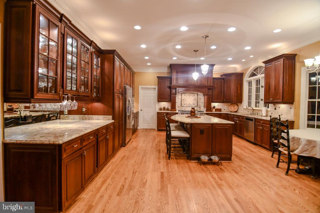 11220 DEVEREUX MANOR LN, FAIRFAX STATION, Virginia 22039, 5 Bedrooms Bedrooms, ,4 BathroomsBathrooms,Residential,For sale,11220 DEVEREUX MANOR LN,VAFX2243588 MLS # VAFX2243588