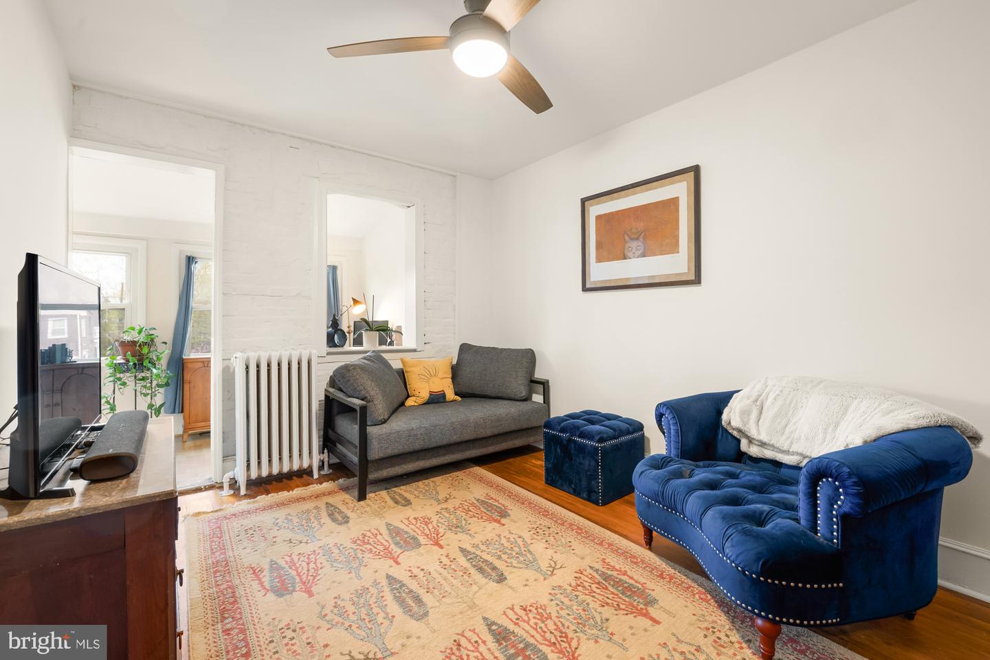 111 17TH ST SE, WASHINGTON, District Of Columbia 20003, 2 Bedrooms Bedrooms, ,1 BathroomBathrooms,Residential,For sale,111 17TH ST SE,DCDC2203106 MLS # DCDC2203106