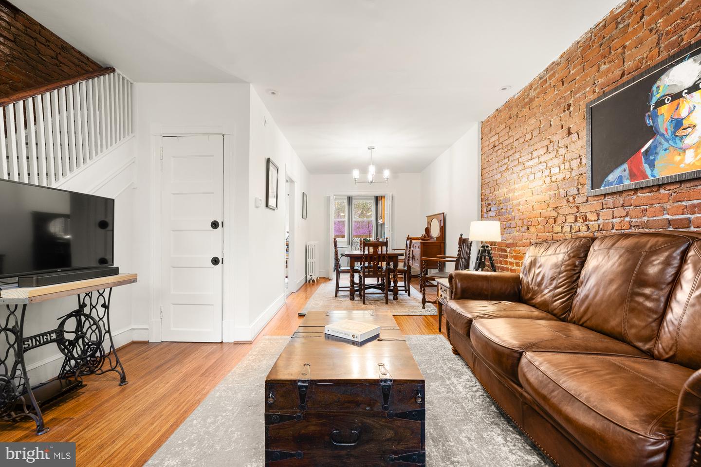 111 17TH ST SE, WASHINGTON, District Of Columbia 20003, 2 Bedrooms Bedrooms, ,1 BathroomBathrooms,Residential,For sale,111 17TH ST SE,DCDC2203106 MLS # DCDC2203106