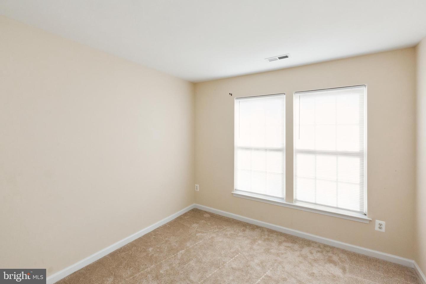 1254 CORBETT PL, WOODBRIDGE, Virginia 22191, 3 Bedrooms Bedrooms, ,2 BathroomsBathrooms,Residential,For sale,1254 CORBETT PL,VAPW2095920 MLS # VAPW2095920