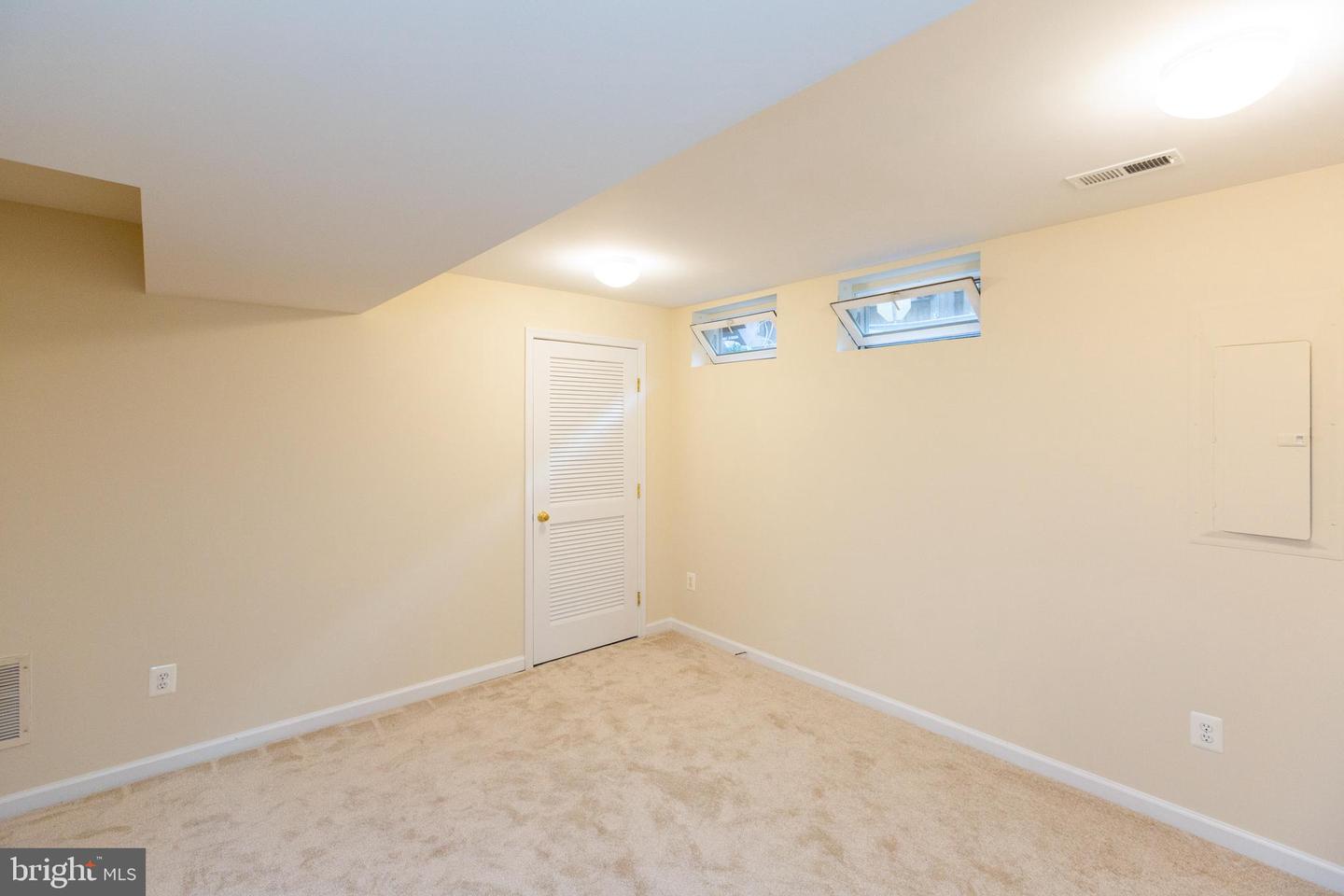1254 CORBETT PL, WOODBRIDGE, Virginia 22191, 3 Bedrooms Bedrooms, ,2 BathroomsBathrooms,Residential,For sale,1254 CORBETT PL,VAPW2095920 MLS # VAPW2095920