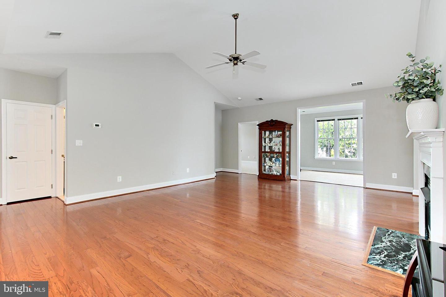 13853 CRABTREE WAY, GAINESVILLE, Virginia 20155, 2 Bedrooms Bedrooms, ,2 BathroomsBathrooms,Residential,For sale,13853 CRABTREE WAY,VAPW2095798 MLS # VAPW2095798