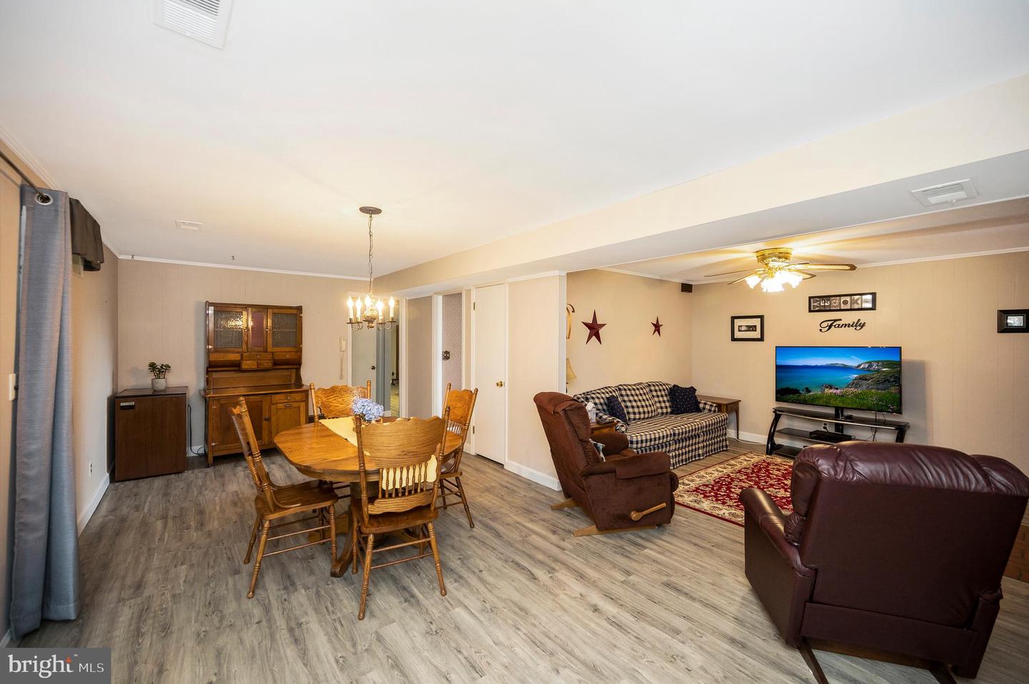 806 EDWARDS DR, FREDERICKSBURG, Virginia 22405, 4 Bedrooms Bedrooms, ,2 BathroomsBathrooms,Residential,For sale,806 EDWARDS DR,VAST2039302 MLS # VAST2039302