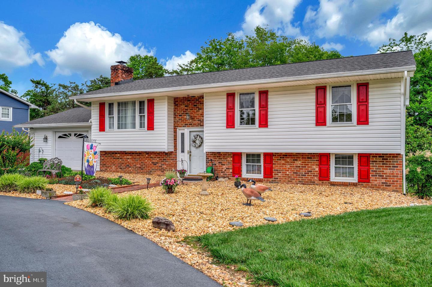 806 EDWARDS DR, FREDERICKSBURG, Virginia 22405, 4 Bedrooms Bedrooms, ,2 BathroomsBathrooms,Residential,For sale,806 EDWARDS DR,VAST2039302 MLS # VAST2039302