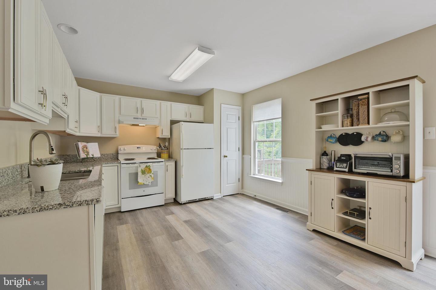 35871 DEVON PARK SQ, ROUND HILL, Virginia 20141, 4 Bedrooms Bedrooms, ,2 BathroomsBathrooms,Residential,For sale,35871 DEVON PARK SQ,VALO2098242 MLS # VALO2098242
