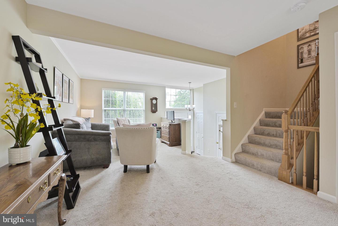 35871 DEVON PARK SQ, ROUND HILL, Virginia 20141, 4 Bedrooms Bedrooms, ,2 BathroomsBathrooms,Residential,For sale,35871 DEVON PARK SQ,VALO2098242 MLS # VALO2098242