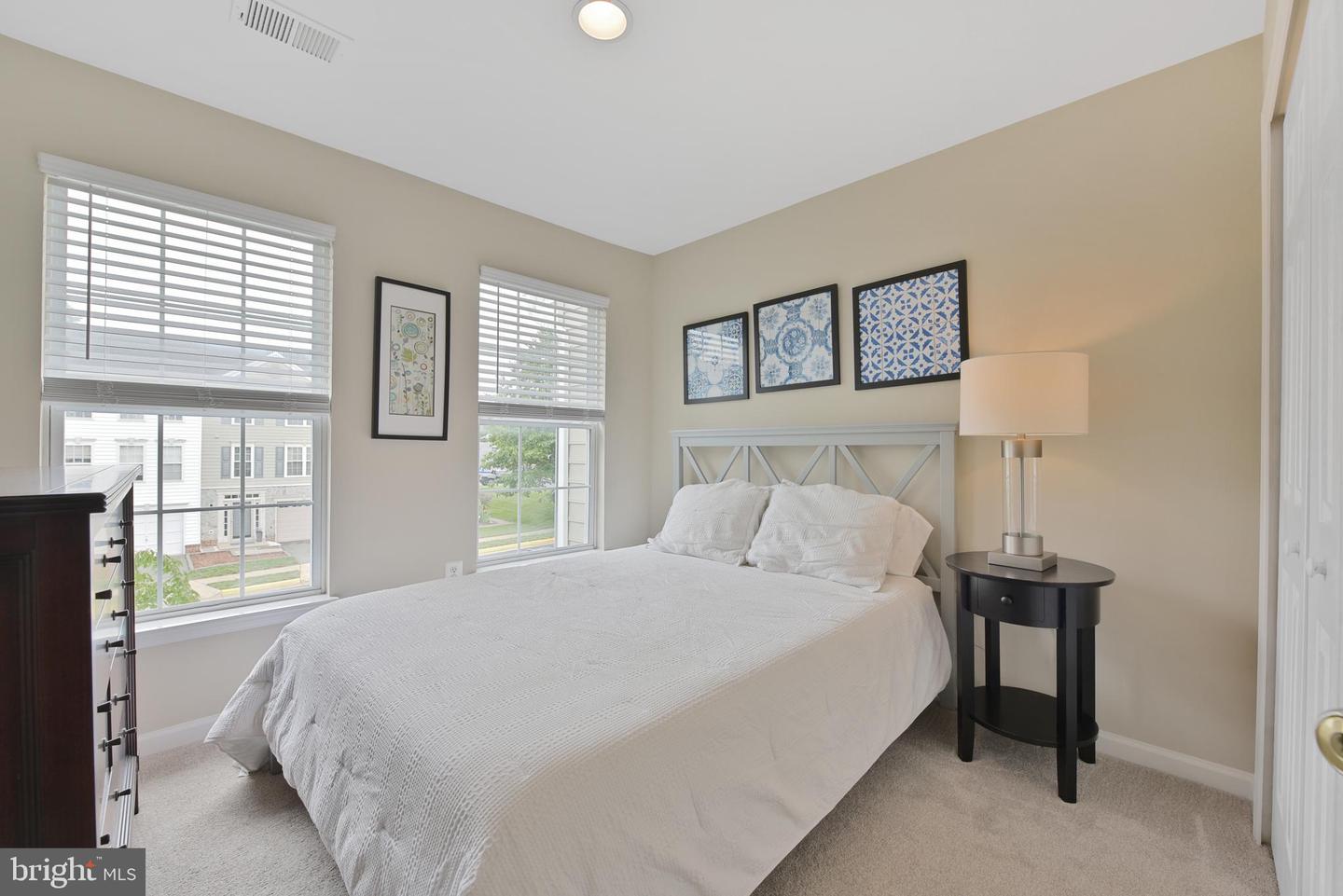 35871 DEVON PARK SQ, ROUND HILL, Virginia 20141, 4 Bedrooms Bedrooms, ,2 BathroomsBathrooms,Residential,For sale,35871 DEVON PARK SQ,VALO2098242 MLS # VALO2098242