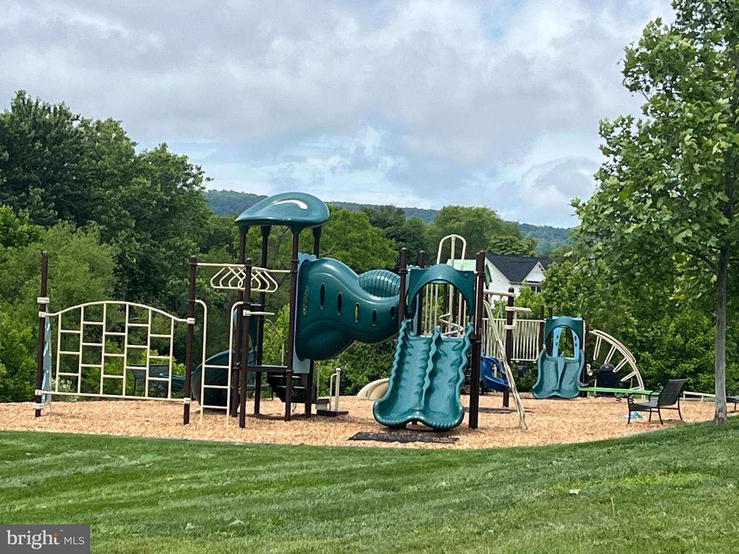 35871 DEVON PARK SQ, ROUND HILL, Virginia 20141, 4 Bedrooms Bedrooms, ,2 BathroomsBathrooms,Residential,For sale,35871 DEVON PARK SQ,VALO2098242 MLS # VALO2098242