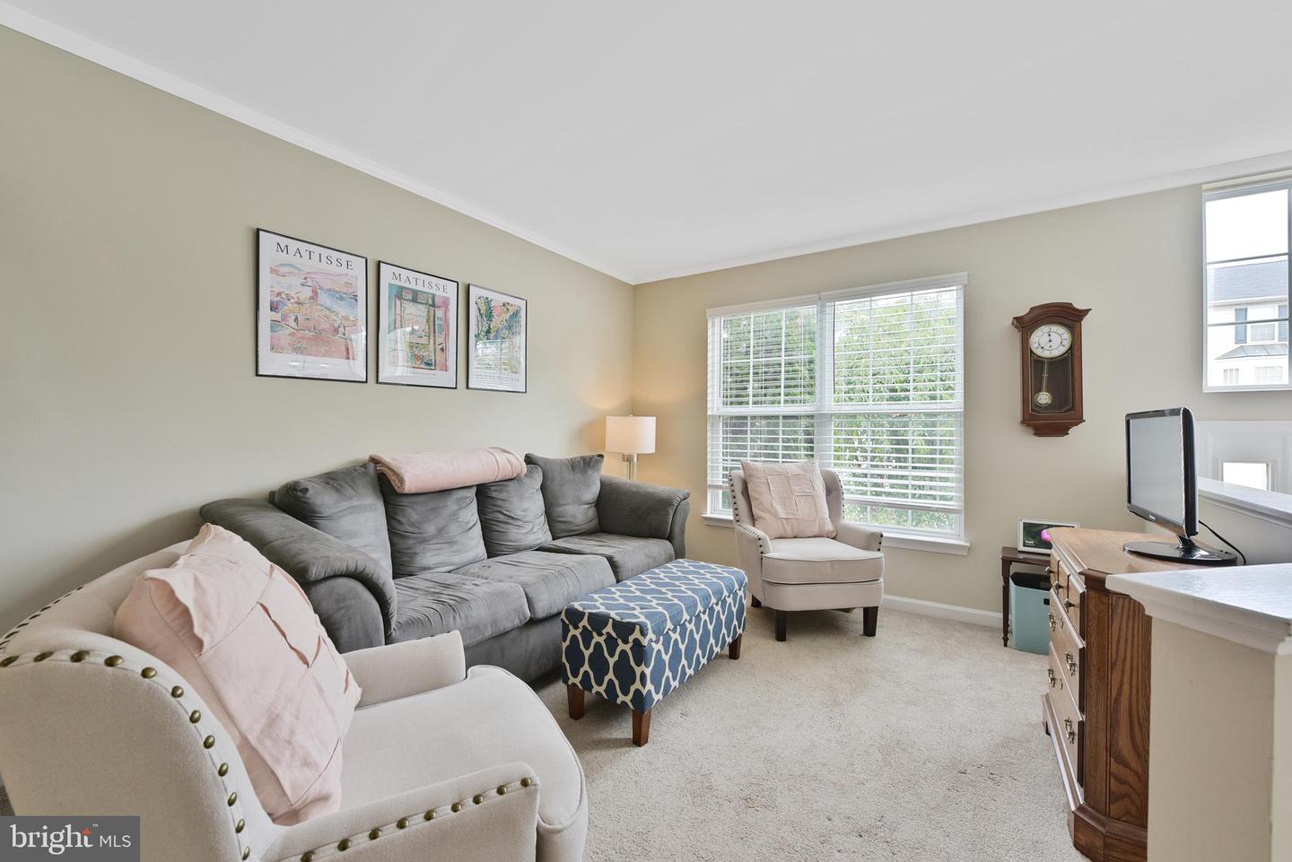 35871 DEVON PARK SQ, ROUND HILL, Virginia 20141, 4 Bedrooms Bedrooms, ,2 BathroomsBathrooms,Residential,For sale,35871 DEVON PARK SQ,VALO2098242 MLS # VALO2098242