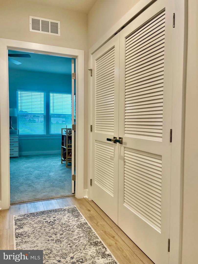 151 MCCORMICK CIR #200, WINCHESTER, Virginia 22602, 2 Bedrooms Bedrooms, ,2 BathroomsBathrooms,Residential,For sale,151 MCCORMICK CIR #200,VAFV2034532 MLS # VAFV2034532