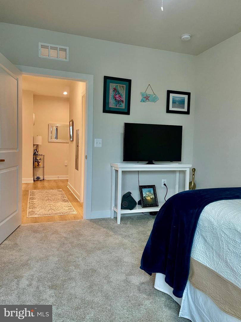 151 MCCORMICK CIR #200, WINCHESTER, Virginia 22602, 2 Bedrooms Bedrooms, ,2 BathroomsBathrooms,Residential,For sale,151 MCCORMICK CIR #200,VAFV2034532 MLS # VAFV2034532