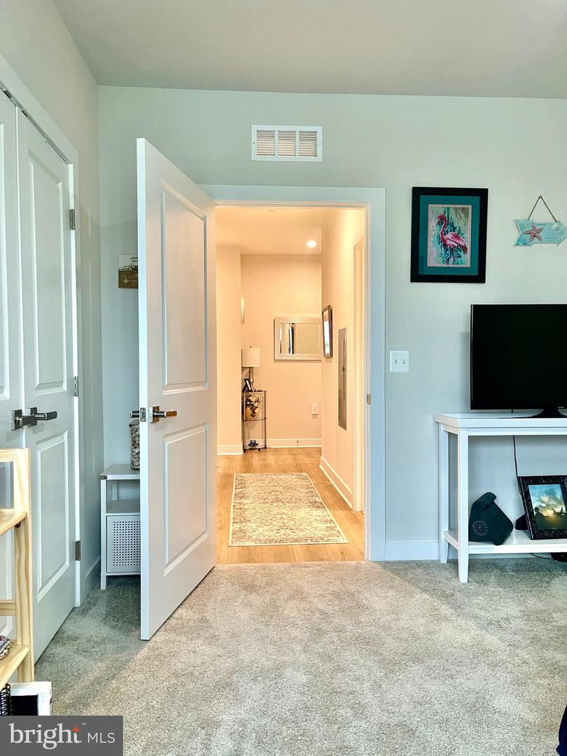 151 MCCORMICK CIR #200, WINCHESTER, Virginia 22602, 2 Bedrooms Bedrooms, ,2 BathroomsBathrooms,Residential,For sale,151 MCCORMICK CIR #200,VAFV2034532 MLS # VAFV2034532