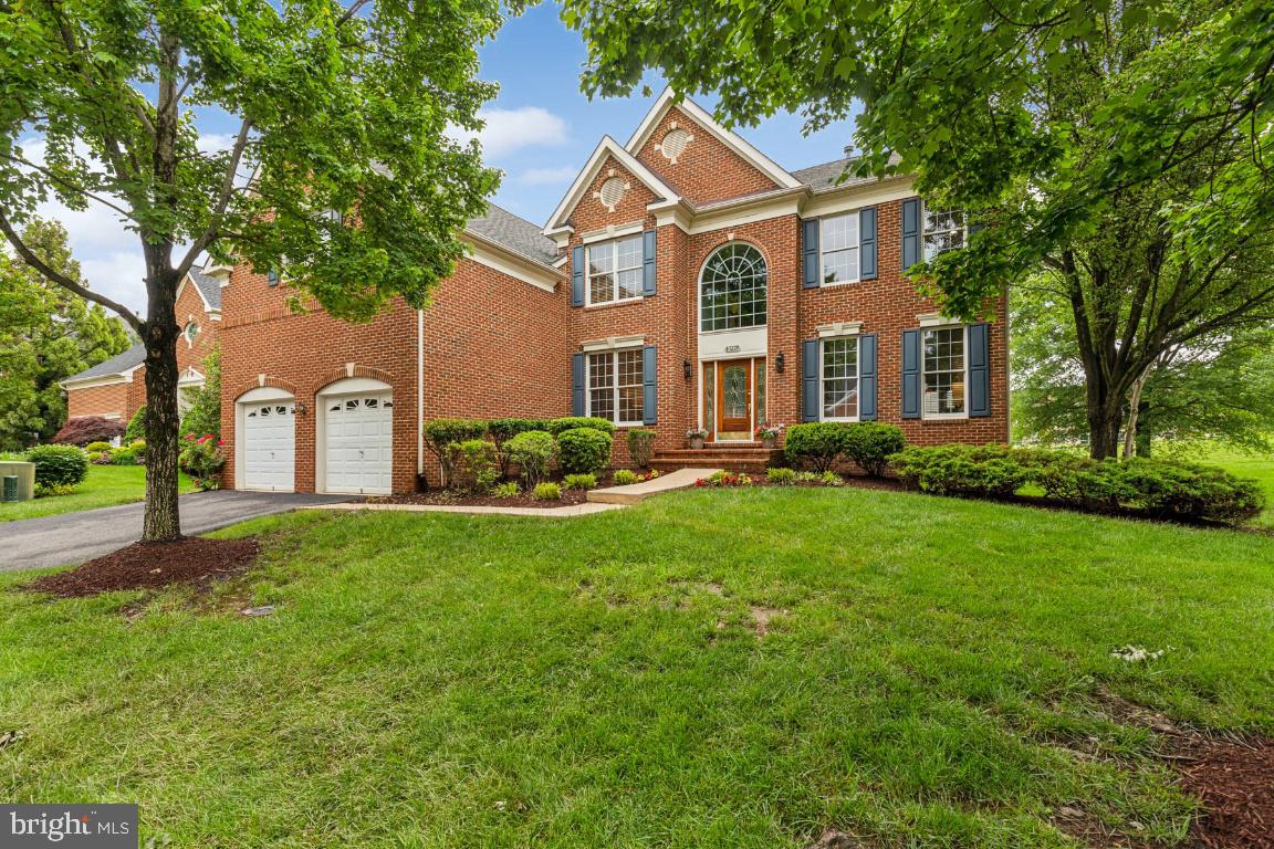 43229 AUGUSTINE PL, ASHBURN, Virginia 20147, 5 Bedrooms Bedrooms, ,5 BathroomsBathrooms,Residential,For sale,43229 AUGUSTINE PL,VALO2098188 MLS # VALO2098188