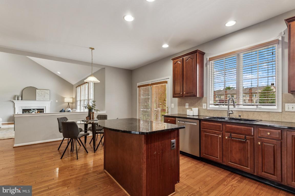 43229 AUGUSTINE PL, ASHBURN, Virginia 20147, 5 Bedrooms Bedrooms, ,5 BathroomsBathrooms,Residential,For sale,43229 AUGUSTINE PL,VALO2098188 MLS # VALO2098188