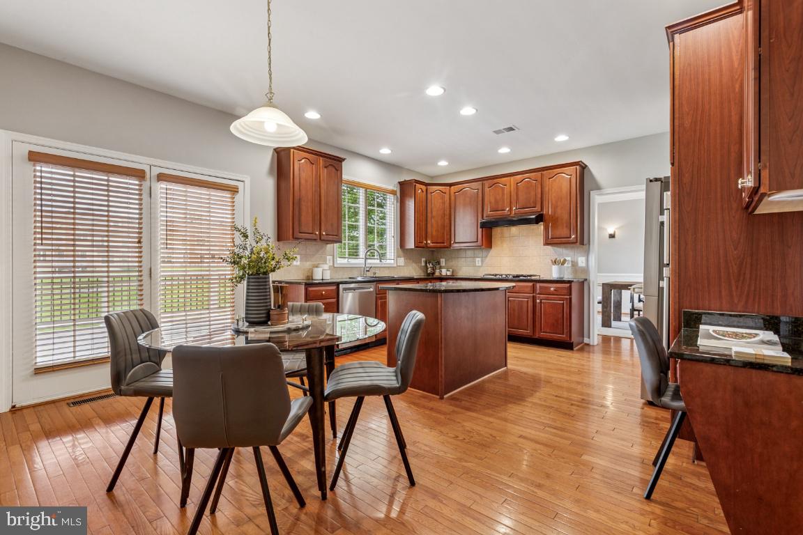 43229 AUGUSTINE PL, ASHBURN, Virginia 20147, 5 Bedrooms Bedrooms, ,5 BathroomsBathrooms,Residential,For sale,43229 AUGUSTINE PL,VALO2098188 MLS # VALO2098188