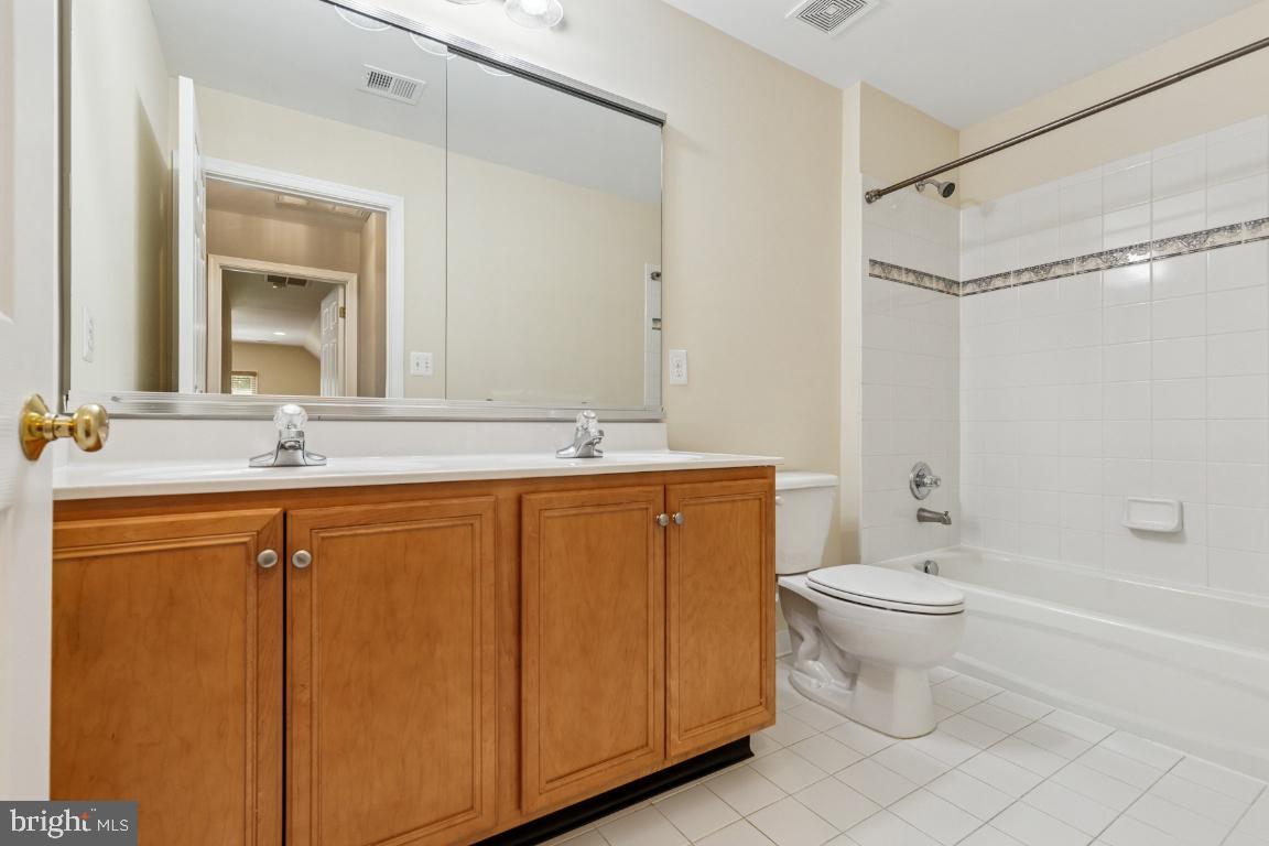 43229 AUGUSTINE PL, ASHBURN, Virginia 20147, 5 Bedrooms Bedrooms, ,5 BathroomsBathrooms,Residential,For sale,43229 AUGUSTINE PL,VALO2098188 MLS # VALO2098188