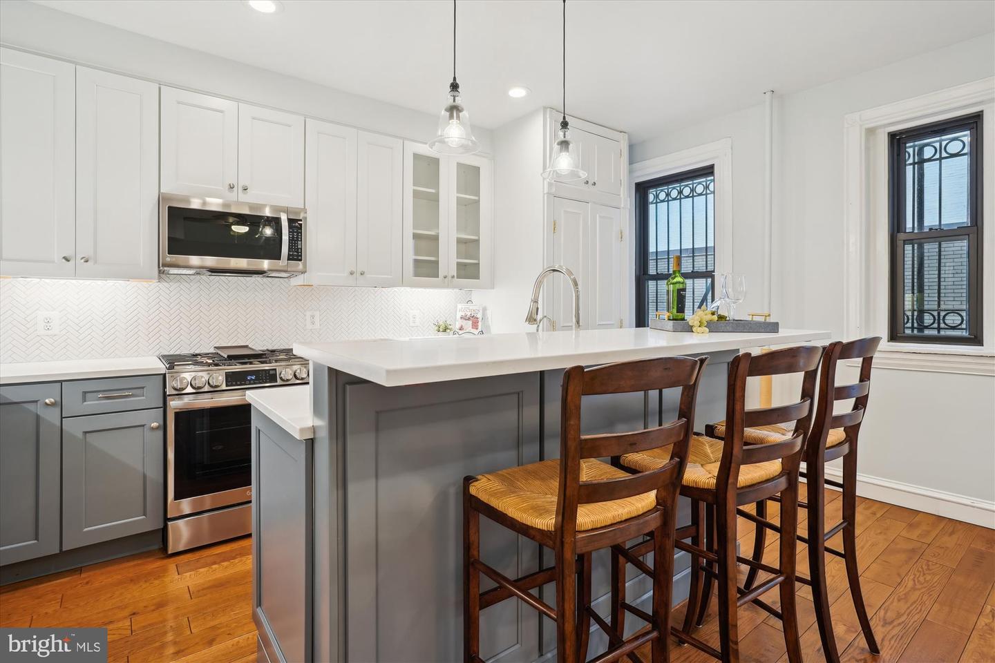 1419 R ST NW #20, WASHINGTON, District Of Columbia 20009, 2 Bedrooms Bedrooms, ,1 BathroomBathrooms,Residential,For sale,1419 R ST NW #20,DCDC2203218 MLS # DCDC2203218