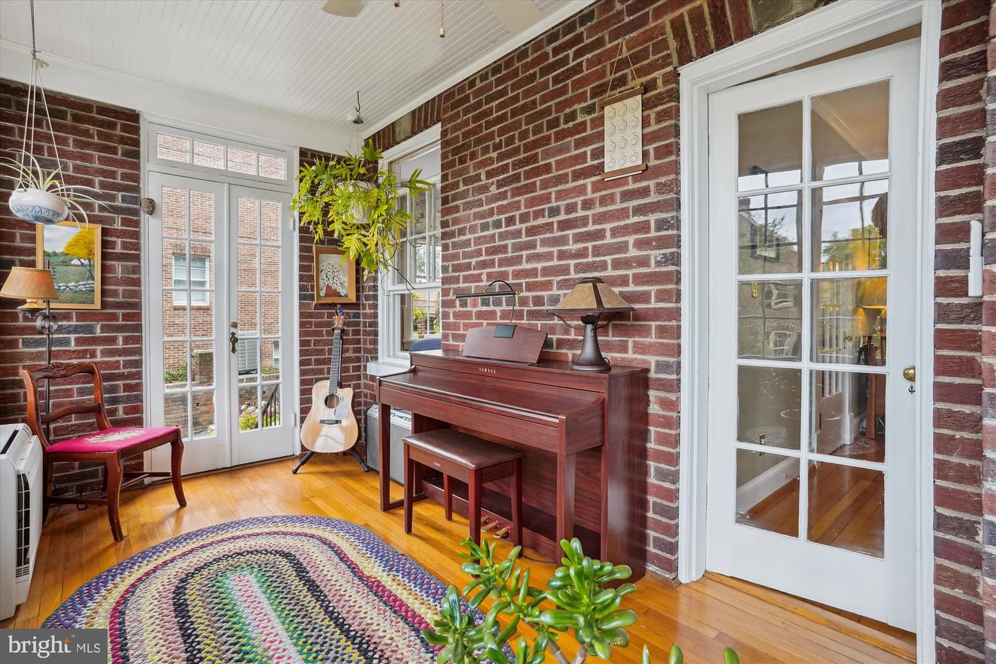 402 W MASONIC VIEW AVE, ALEXANDRIA, Virginia 22301, 4 Bedrooms Bedrooms, ,3 BathroomsBathrooms,Residential,For sale,402 W MASONIC VIEW AVE,VAAX2045846 MLS # VAAX2045846