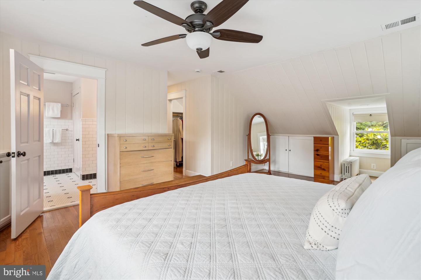 402 W MASONIC VIEW AVE, ALEXANDRIA, Virginia 22301, 4 Bedrooms Bedrooms, ,3 BathroomsBathrooms,Residential,For sale,402 W MASONIC VIEW AVE,VAAX2045846 MLS # VAAX2045846