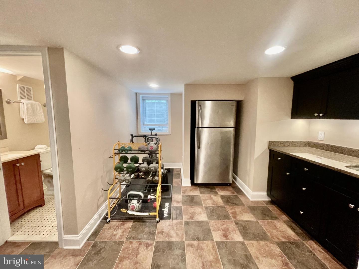 402 W MASONIC VIEW AVE, ALEXANDRIA, Virginia 22301, 4 Bedrooms Bedrooms, ,3 BathroomsBathrooms,Residential,For sale,402 W MASONIC VIEW AVE,VAAX2045846 MLS # VAAX2045846