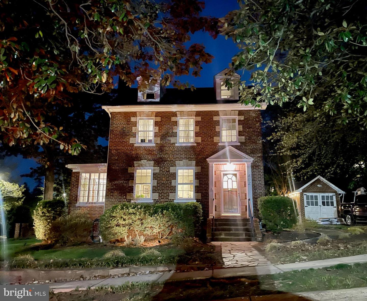 402 W MASONIC VIEW AVE, ALEXANDRIA, Virginia 22301, 4 Bedrooms Bedrooms, ,3 BathroomsBathrooms,Residential,For sale,402 W MASONIC VIEW AVE,VAAX2045846 MLS # VAAX2045846