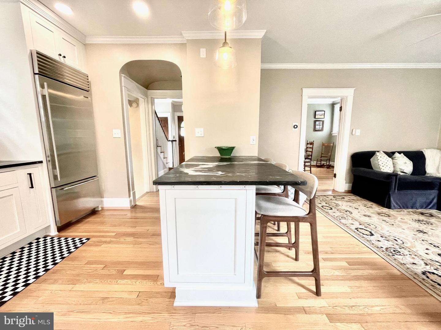 402 W MASONIC VIEW AVE, ALEXANDRIA, Virginia 22301, 4 Bedrooms Bedrooms, ,3 BathroomsBathrooms,Residential,For sale,402 W MASONIC VIEW AVE,VAAX2045846 MLS # VAAX2045846