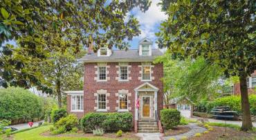 402 W MASONIC VIEW AVE, ALEXANDRIA, Virginia 22301, 4 Bedrooms Bedrooms, ,3 BathroomsBathrooms,Residential,For sale,402 W MASONIC VIEW AVE,VAAX2045846 MLS # VAAX2045846