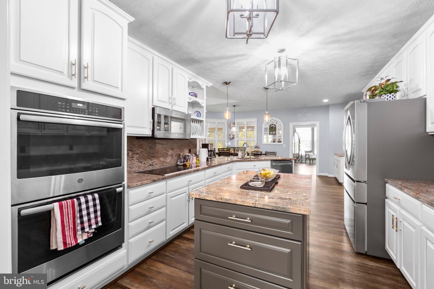565 BUSBEES POINT RD, BUMPASS, Virginia 23024, 5 Bedrooms Bedrooms, 15 Rooms Rooms,3 BathroomsBathrooms,Residential,For sale,565 BUSBEES POINT RD,VALA2007950 MLS # VALA2007950