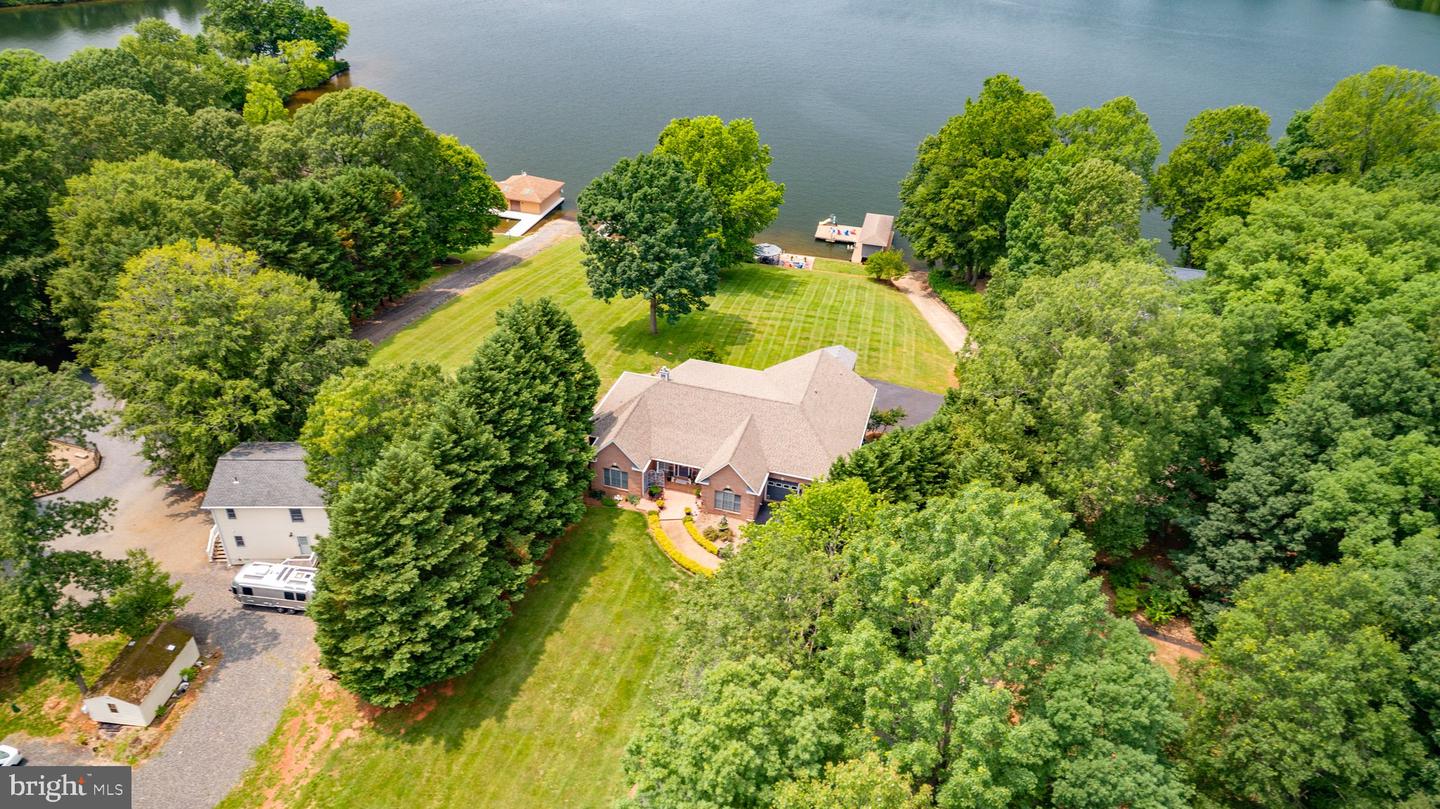 565 BUSBEES POINT RD, BUMPASS, Virginia 23024, 5 Bedrooms Bedrooms, 15 Rooms Rooms,3 BathroomsBathrooms,Residential,For sale,565 BUSBEES POINT RD,VALA2007950 MLS # VALA2007950