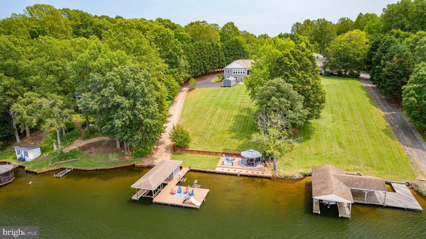 565 BUSBEES POINT RD, BUMPASS, Virginia 23024, 5 Bedrooms Bedrooms, 15 Rooms Rooms,3 BathroomsBathrooms,Residential,For sale,565 BUSBEES POINT RD,VALA2007950 MLS # VALA2007950
