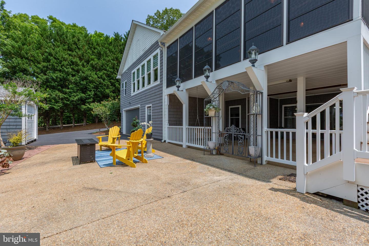 565 BUSBEES POINT RD, BUMPASS, Virginia 23024, 5 Bedrooms Bedrooms, 15 Rooms Rooms,3 BathroomsBathrooms,Residential,For sale,565 BUSBEES POINT RD,VALA2007950 MLS # VALA2007950