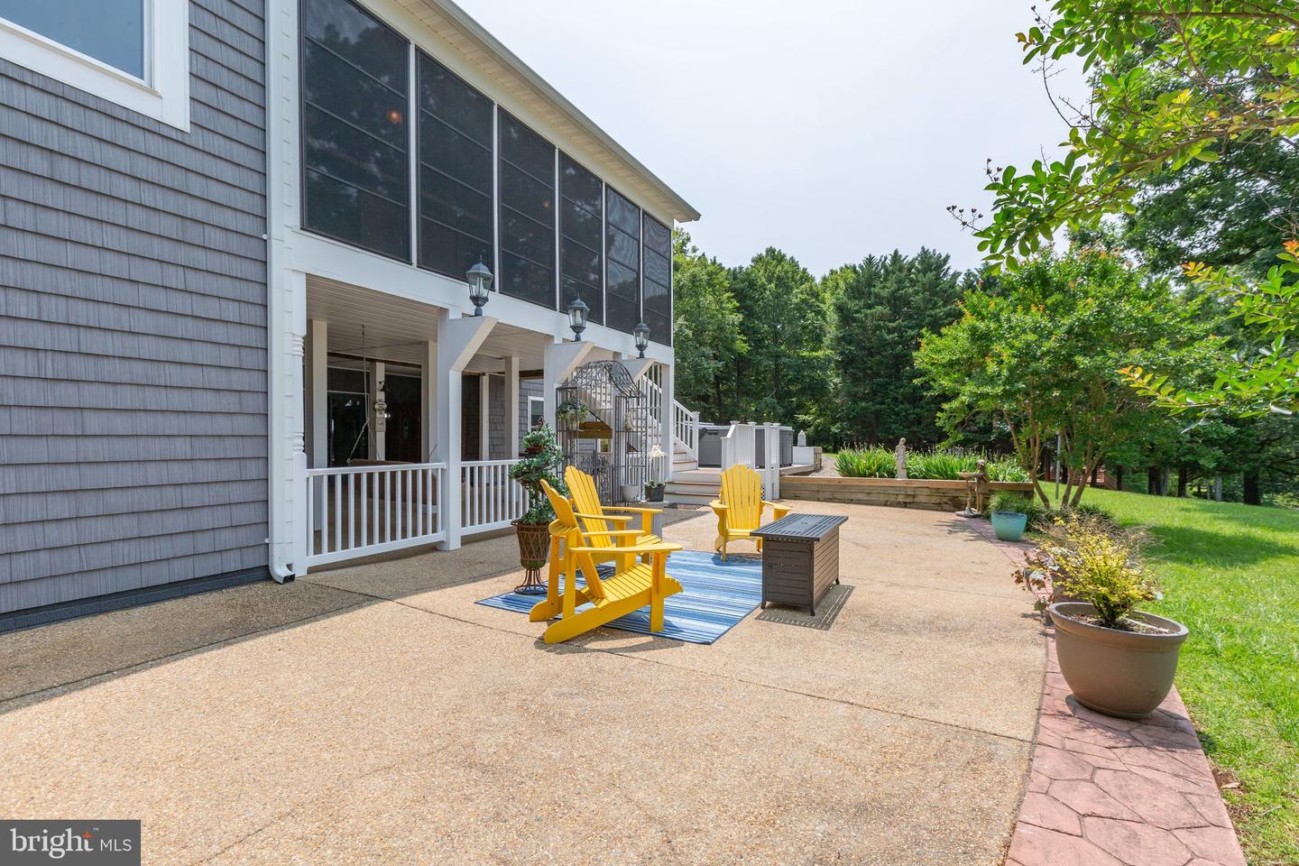 565 BUSBEES POINT RD, BUMPASS, Virginia 23024, 5 Bedrooms Bedrooms, 15 Rooms Rooms,3 BathroomsBathrooms,Residential,For sale,565 BUSBEES POINT RD,VALA2007950 MLS # VALA2007950